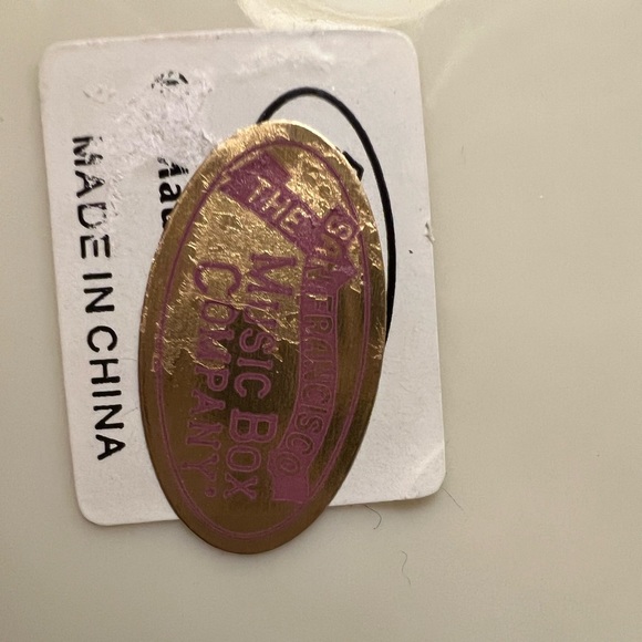 Music Box - Picture 7 of 8